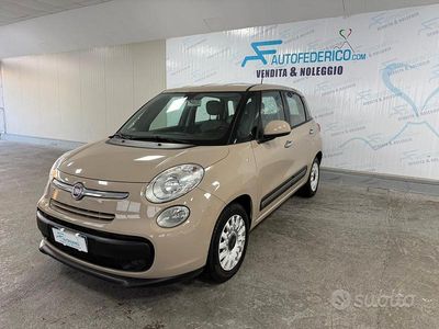 Usata Fiat 500L Lounge 105 CV (77 kW) 2014 Beige Monovolume