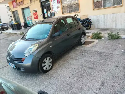 Usata Nissan Micra 80 CV (58 kW) 2005 Grigio Berlina