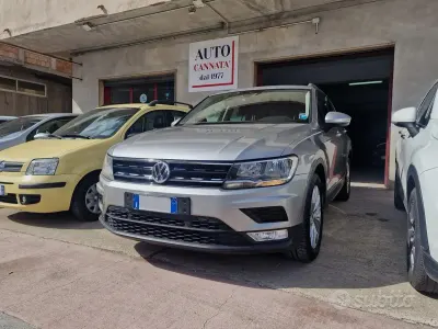 Usata VW Tiguan Business 150 CV (110 kW) 2016 Grigio SUV