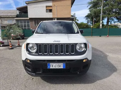 Usata Jeep Renegade Sport 120 CV (88 kW) 2017 Bianco SUV