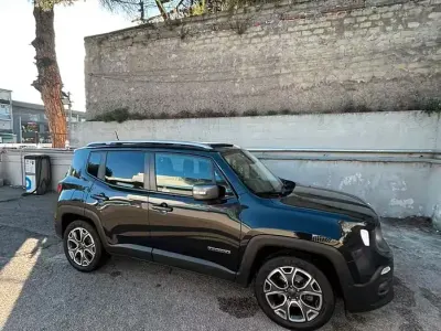 Usata Jeep Renegade Limited 120 CV (88 kW) 2016 SUV
