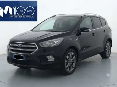 Usata Ford Kuga Titanium 140 CV (102 kW) 2014 Nero SUV