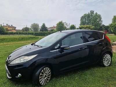 Usata Ford Fiesta 95 CV (69 kW) 2009 Nero Berlina