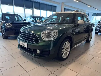 Usata Mini Cooper D Hype 150 CV (110 kW) 2017 Verde Utilitaria