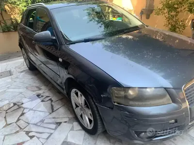 Usata Audi A3 140 CV (102 kW) 2004 Grigio Utilitaria