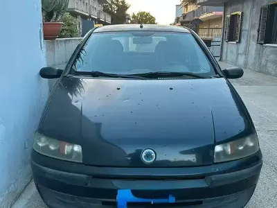 Usata Fiat Punto 80 CV (58 kW) 2003 Nero Utilitaria