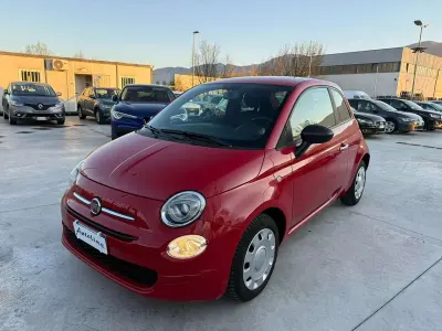 Gebraucht Fiat 500 Red 69 PS (50 kW) 2023 Rot Kleinwagen