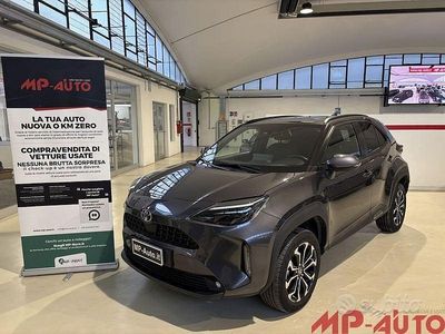 Usata Toyota Yaris Cross 116 CV (85 kW) 2023 Grigio SUV