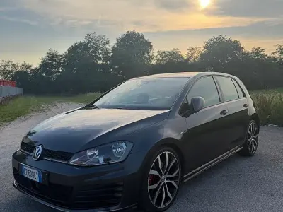 Second-hand VW Golf VII GTD 184 CP (135 kW) 2015 Gri Berlinǎ
