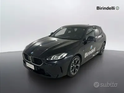 Usata BMW 118 M Sport 149 CV (109 kW) 2025 Black sapphire metallizzato Utilitaria