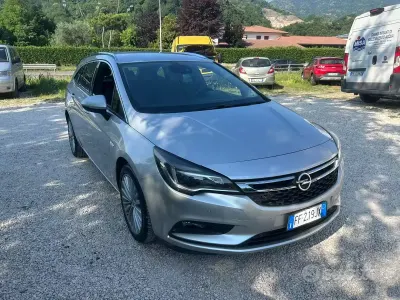 Usata Opel Astra Business 136 CV (100 kW) 2016 Grigio Station wagon