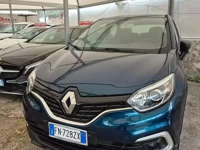 Occasion Renault Captur Life 90 ch (66 kW) 2018 Bleue SUV