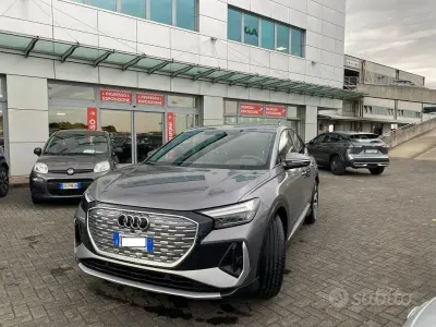 Occasion Audi Q4 e-tron S-Line 150 kW (204 ch) 2023 Gris SUV