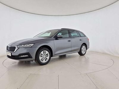 Usata Skoda Octavia Executive 116 CV (85 kW) 2023 Grigio graphite metallizzato Station wagon