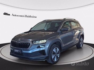 Grigio graphite metalizzato Usata 2022 Skoda Karoq Executive SUV | 18.900 € (Ottimo prezzo)