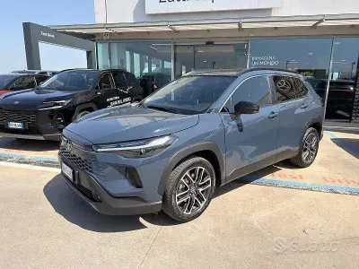 Nuova Toyota Corolla Cross Premium 133 CV (97 kW) 2025 Grigio SUV