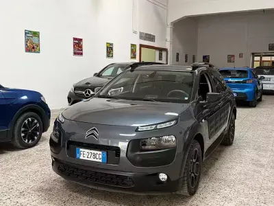 Usata Citroën C4 82 CV (60 kW) 2016 Grigio SUV