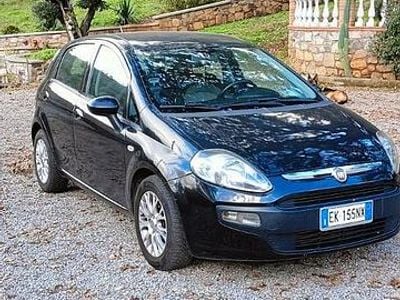 Usata Fiat Punto Evo Dynamic 95 CV (69 kW) 2011 Nero Utilitaria