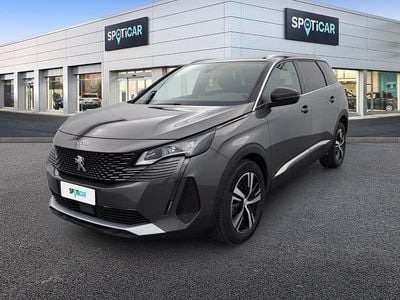 Grigio scuro / metallizzato Usata 2024 Peugeot 5008 GT SUV | 23.950 € (Ottimo prezzo)
