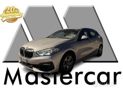 Usata BMW 118 Advantage 140 CV (102 kW) 2021 Grigio Utilitaria