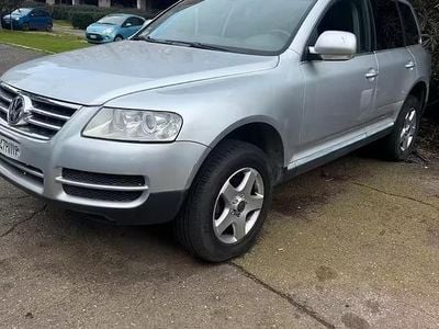 Usata VW Touareg 174 CV (127 kW) 2005 Grigio SUV