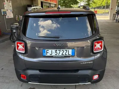 Usata Jeep Renegade Limited 120 CV (88 kW) 2017 Nero SUV
