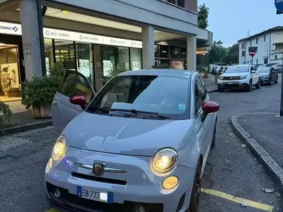 Usata Abarth 500 135 CV (99 kW) 2010 Grigio Berlina