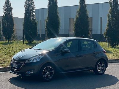 Usata Peugeot 208 Active 82 CV (60 kW) 2015 Nero Utilitaria