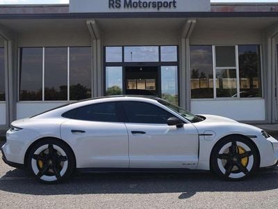 Usata Porsche Taycan Turbo S 163 kW (222 CV) 2024 Ghiaccio Berlina