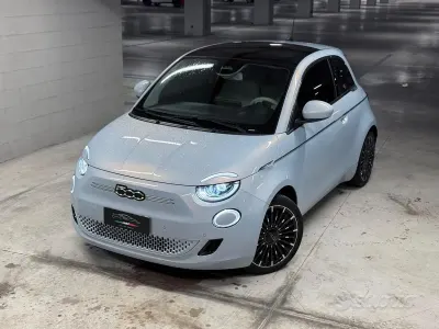 Usata Fiat 500e La Prima 42 kW (58 CV) 2021 Blu Berlina