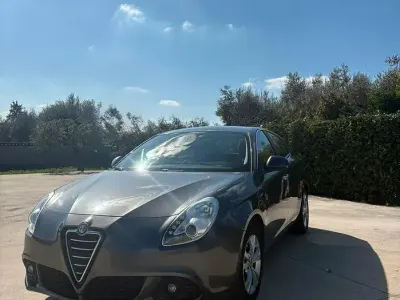 Usata Alfa Romeo Giulietta 109 CV (80 kW) 2013 Utilitaria