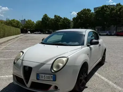 Usata Alfa Romeo MiTo 77 CV (56 kW) 2011 Bianco Utilitaria