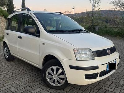 Begagnad Fiat Panda 75 HK (55 kW) 2011 Vit Halvkombi