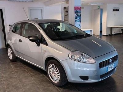 Usata Fiat Grande Punto Dynamic 65 CV (47 kW) 2006 Grigio Utilitaria