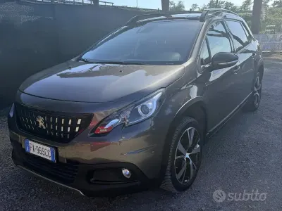 Usata Peugeot 2008 GT-line 131 CV (96 kW) 2019 Grigio SUV