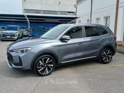 Usata MG ZS Luxury 197 CV (144 kW) 2025 Gray SUV