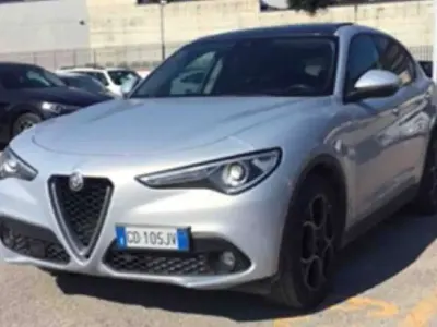 Usata Alfa Romeo Stelvio Super 160 CV (117 kW) 2020 Argento SUV