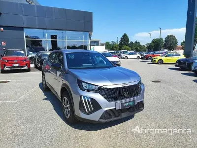 Nuova Peugeot 2008 Style 100 CV (73 kW) 2026 Argento SUV
