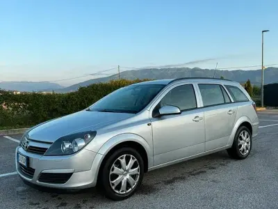 Brugt Opel Astra 101 HK (74 kW) 2005 Grå Stationcar