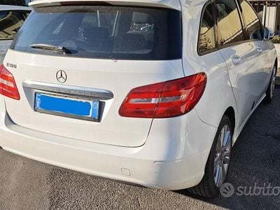 Usata Mercedes B180 Executive 122 CV (89 kW) 2013 Bianco Monovolume
