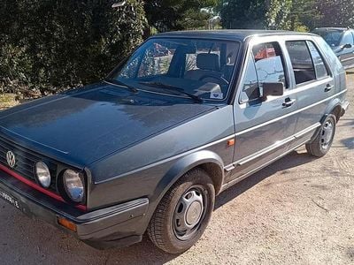 Begagnad VW Golf II 54 HK (39 kW) 1985 Grå Halvkombi