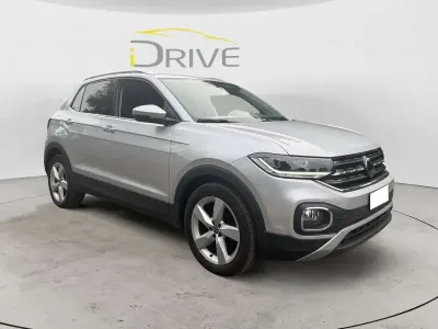 Usata VW T-Cross Advance 110 CV (80 kW) 2022 Argento SUV