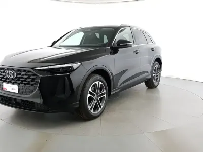 Usata Audi Q5 Business 204 CV (150 kW) 2025 Nero mito metallizzato SUV