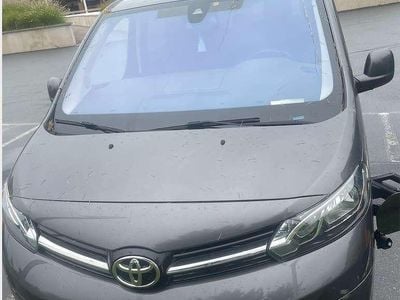Usata Toyota Proace 100 kW (136 CV) 2021 Marrone Monovolume