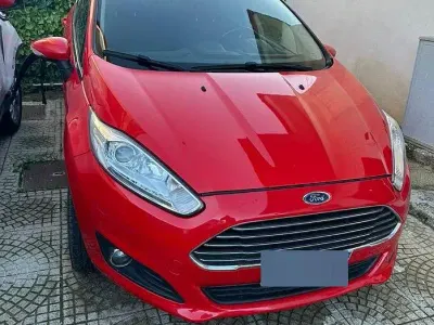 Usata Ford Fiesta 95 CV (69 kW) 2017 Rosso Utilitaria