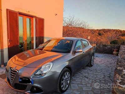 Usata Alfa Romeo Giulietta 105 CV (77 kW) 2011 Grigio Utilitaria