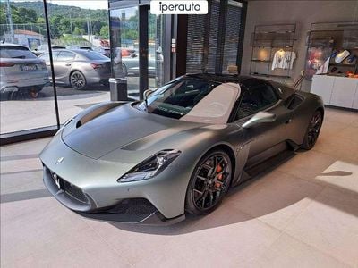 Nuova Maserati MC20 630 CV (463 kW) 2025 Verde opaco