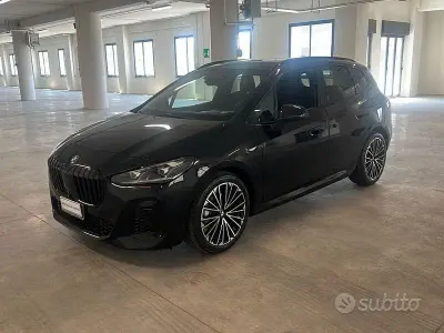 Nuova BMW 218 Active Tourer Efficient Dynamics 150 CV (110 kW) 2026 Nero Monovolume