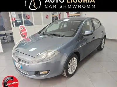 Usata Fiat Bravo Dynamic 119 CV (87 kW) 2010 Giallo Utilitaria