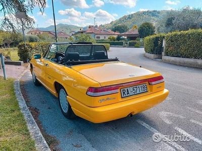Usata Alfa Romeo Spider 109 CV (80 kW) 1991 Giallo Cabrio